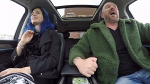 Модель с сайта знакомств ждала олигарха... но приехал жадный таксист