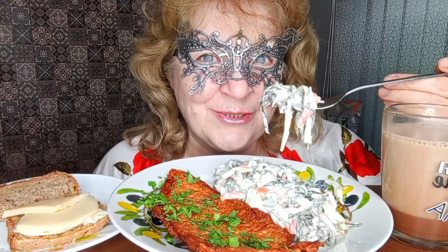 МУКБАНГ"ЗАВТРАК КОТОРЫЙ Я ЗАСЛУЖИЛА" МУКБАНГ/ЕДА НА КАМЕРУ/ смотреть онлайн