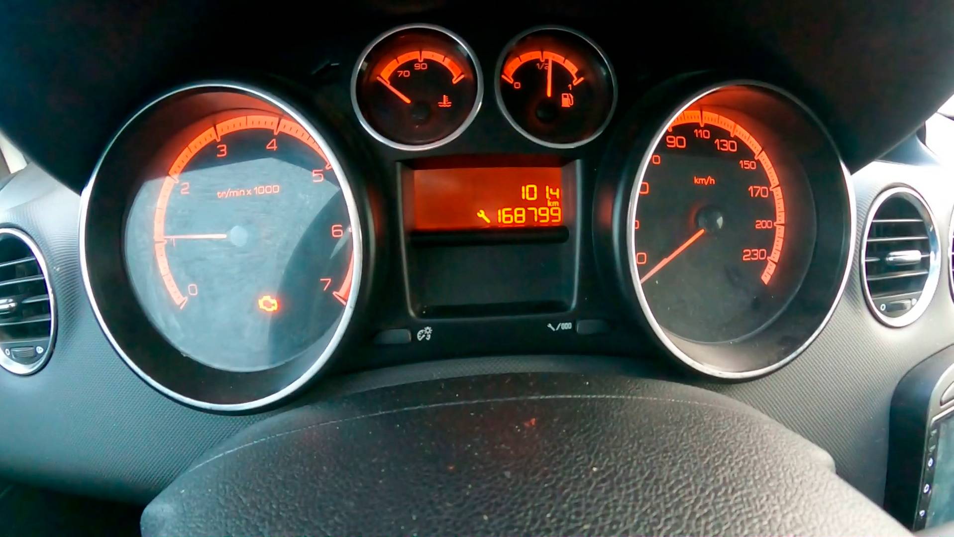 400 КИЛОМЕТРОВ НА НЕИСПРАВНОМ PEUGEOT 308