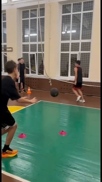 Баскетбол в Удельной — это движение, скорость и командный драйв!