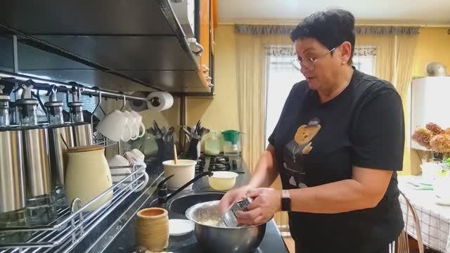 ПРИГОТОВИЛА КРОЛЕВСКУЮ ВАТРУШКУ смотреть онлайн