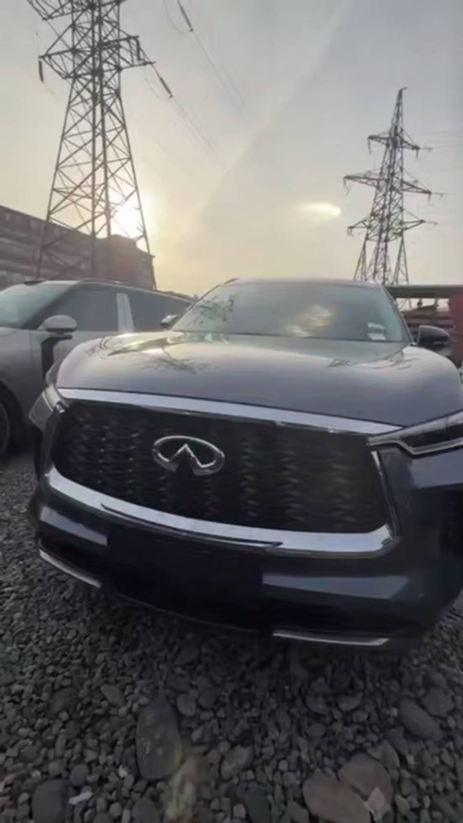 Доступен к заказу 🚙Infiniti QX60🩶Серый цвет смотреть онлайн
