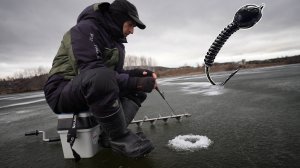 Первый лёд безмотылка Комарик Зуева Рулит