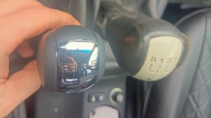 Как снять рычаг КПП Skoda Octavia A5