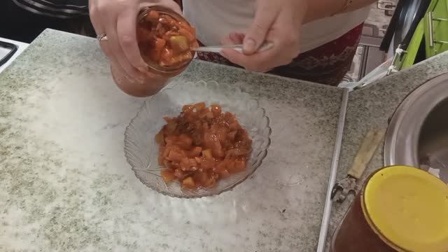 ПОВСЕДНЕВНАЯ ЖИЗНЬ ВИКТОРА И СВЕТЛАНЫ смотреть онлайн