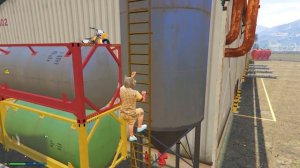 НАШЁЛ ДВА САМЫХ КРУТЫХ БАЙКА ПОД ЗЕМЛЁЙ !  - ПРЯЧЬ И ИЩИ В ГТА 5 ОНЛАЙН