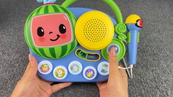 Распаковка игрового набора Cocomelon Kitchen & Basket