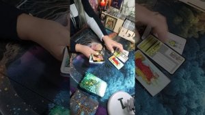 Кто колдует и что получает?