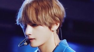 ✨ Ким Тэхён: Король брендов и «Зимнее Золото»! ❄️👑