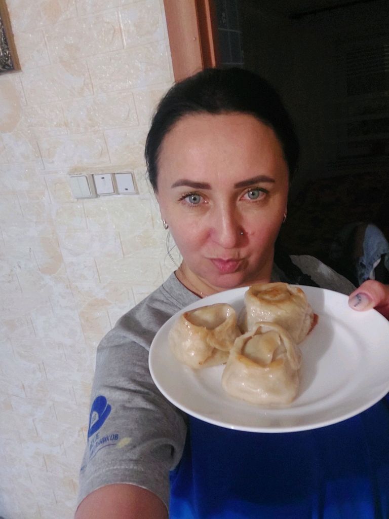 муггбанг/манты со сметаной и грудинкой/ смотреть онлайн