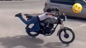 Самые смешные видео недели 😂 Постарайтесь не смеяться 😆🤣