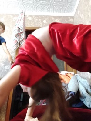 не увидела телефон и заметила в конце видео❤️💙