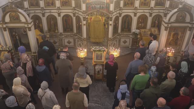 Запись трансляции 9 ноября 8:40. Часы. Литургия смотреть онлайн