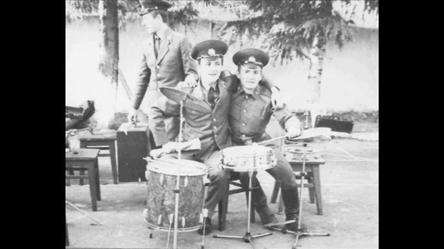 ПОСВЯЩЕНИЕ Петру Наумову / Дожди России смотреть онлайн