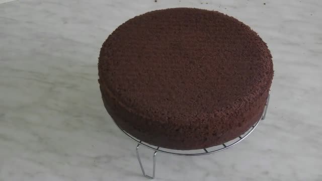 Шоколадный бисквит