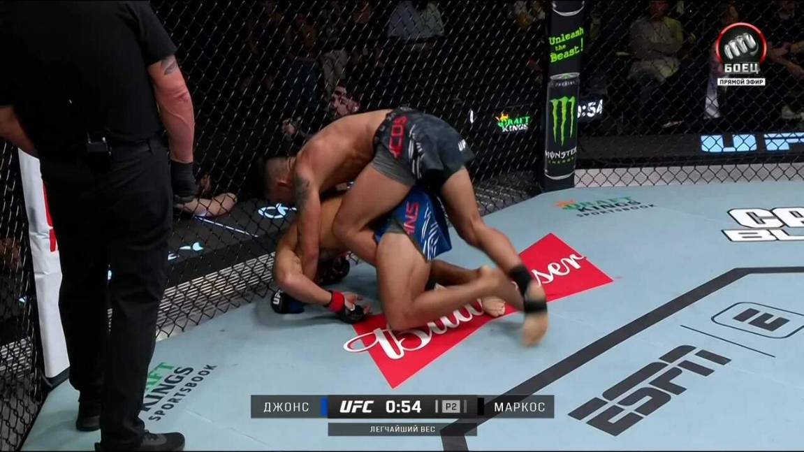 Майлс Джонс против Даниэля Маркоса (видео). UFC Fight Night смотреть онлайн