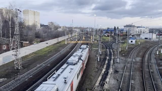 Рельсовый автобус «Орлан» РА3 на ст.Ярославль-Гл., ноябрь 2025 года смотреть онлайн