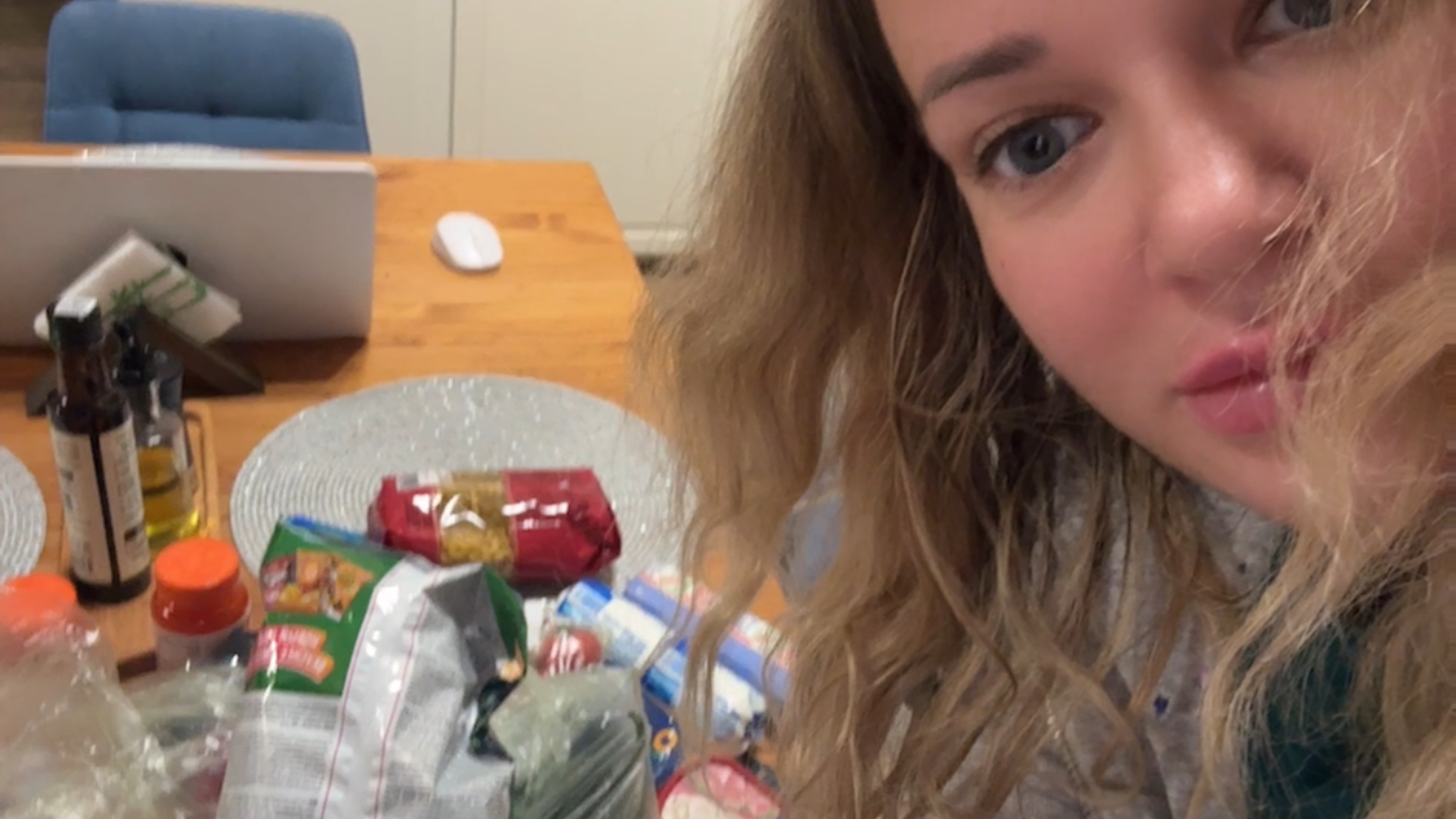 Куда мне столько картошки ??😱😱😱курьер привез 7 кг картошки! Перепутал заказ ! смотреть онлайн