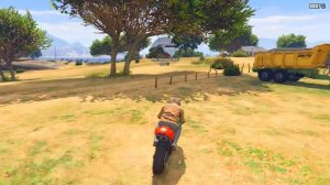 НАШЁЛ САМУЮ БЫСТРУЮ НУБСКУЮ МАШИНУ ИЗ БУДУЩЕГО ! - БИТВА АВТОУГОНЩИКОВ В GTA 5 ONLINE