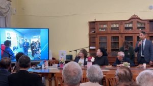 «Дорҕоон буоламмын, дуораһыйан иһэн, уостан сүтүмүүм...» кинигэ сүрэхтэниититтэн түгэннэр