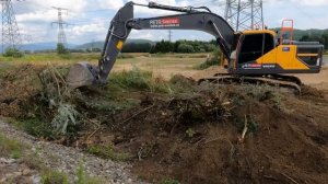 Расчистка Пути Вокруг Железнодорожной Линии