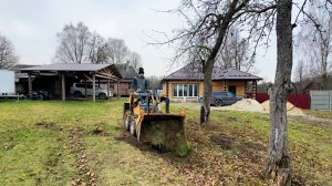 Выравниваем участок своими руками. Жена отказалась от подаренной машины. Жизнь простых людей.