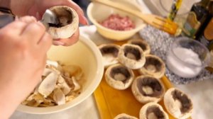 Фаршированные шампиньоны в духовке! Вкуснее вы не ели