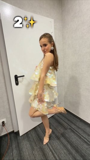 голосуйте в комментах😎