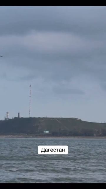 В Дагестане вертолет рухнул на частный дом. Есть жертвы