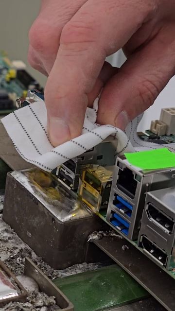 The fastest USB ports replacement смотреть онлайн