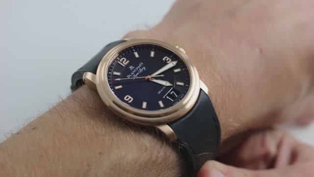 Обзор часов Blancpain Léman Grande Date Aqua Lung Ref. 2850B-3630N-64B