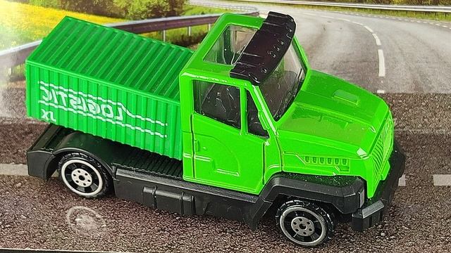 УРАЛ ГРУЗОВИК С КОНТЕЙНЕРОМ смотреть онлайн