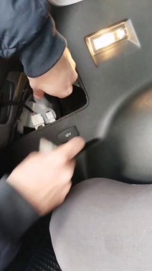 Фав Бестюн Т90. Подключаем подсветку задних букв «B E S T U N» за 2 минуты.