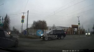 😁 «Как так вообще можно было?» побеждает… авария на Розы Люксембург