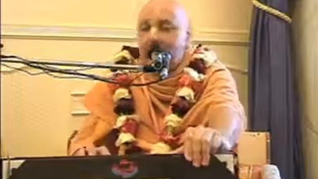Suhotra Swami - Sunday Feast Kirtan (Antwerpen 2003) Сухотра Свами киртан