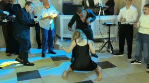 Гости разорвали танцпол в конкурсе