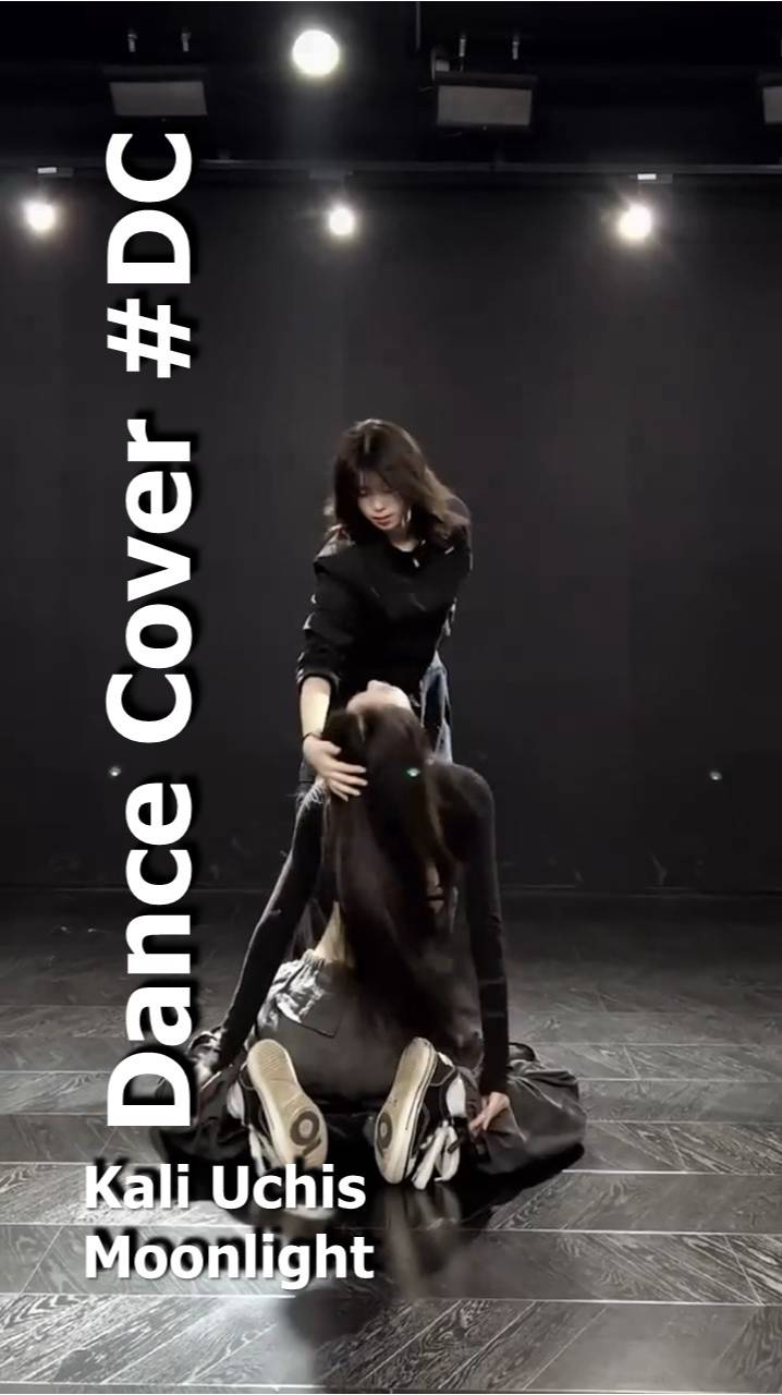 Dance Cover Moonlight by Kali Uchis смотреть онлайн