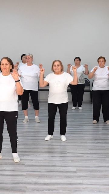 Йога на пенсии смотреть онлайн