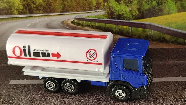 SCANIA R БЕНЗОВОЗ смотреть онлайн