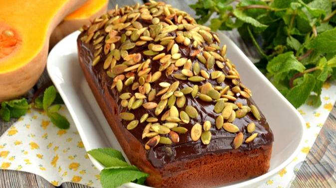 Золотой и пряный. ТЫКВЕННЫЙ КЕКС С ШОКОЛАДНОЙ ГЛАЗУРЬЮ смотреть онлайн