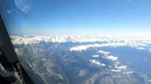 Взлёт и посадка в аэропорту Адлер- Сочи.