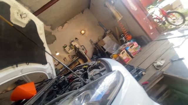 Влог о том как меняли масло на Ford Fiesta Mk6 Sedan