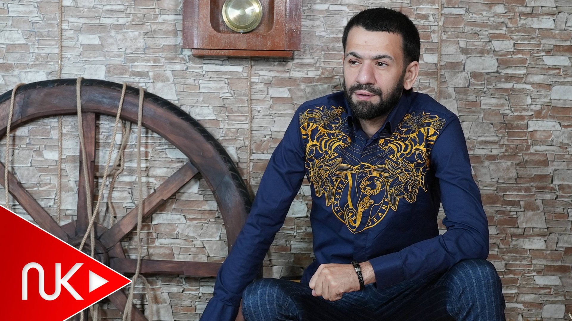 Elnur Valeh - Gecdi Daha смотреть онлайн