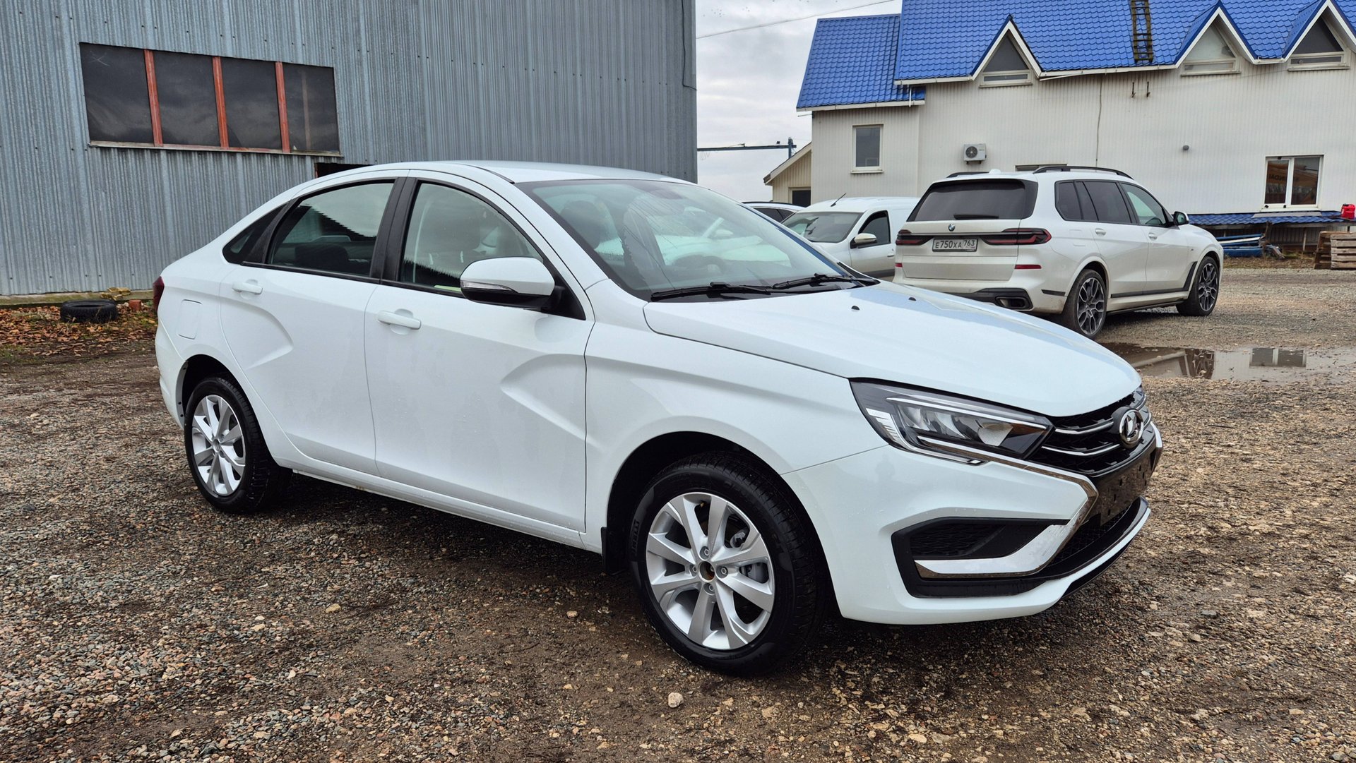 160 000 СКИДКА НА Vesta Enjoy с 6 ступенчатой механикой, отличная комплектация со скидкой #vesta смотреть онлайн