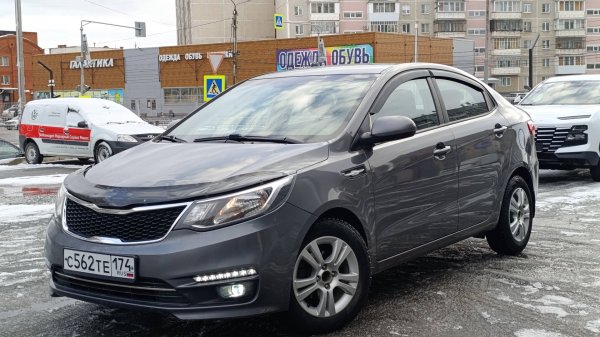 Обзор автомобиля KIA RIO III год 2016