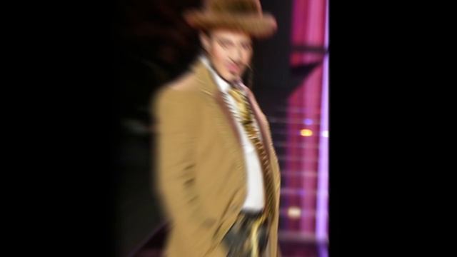 Джон Гальяно ( John Galliano ) смотреть онлайн