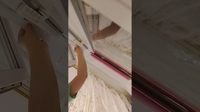 ХАХАХХВХ ПРОСРАЛА СВОИХ КЛИЕНТОВ КТО ХОЧЕТ ЗАПИСАТЬСЯ? И УПАСТЬ С ОКНА? ВХВХВАХХХАХАХА смотреть онлайн