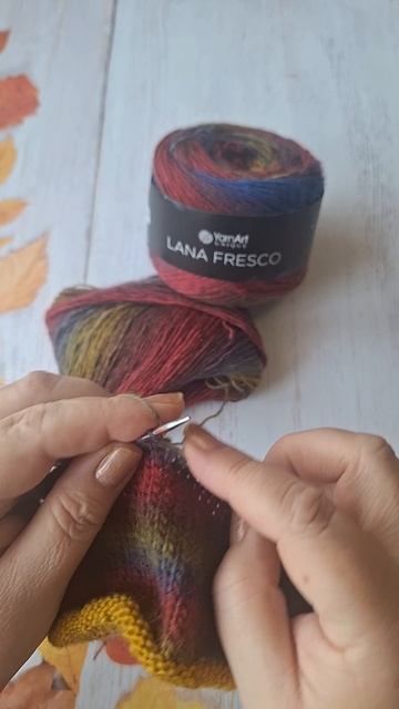 🍂🍁Шикарная пряжа и ещё один старт из неё - снуд в комплет к мужской шапке🍁🍂 смотреть онлайн