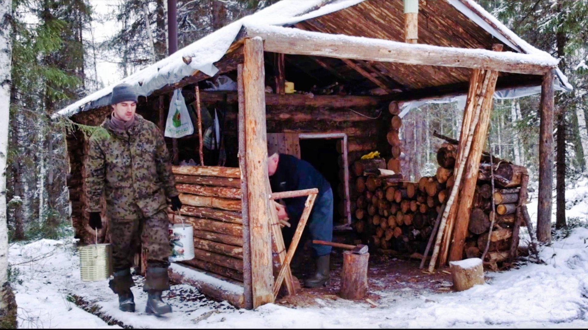 Поход в тайгу в лесную избу! Зима в ноябре. ❄ смотреть онлайн