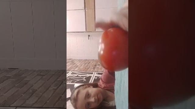 мальчик Коля приди я с Лёшей сейчас буду экспериментировать